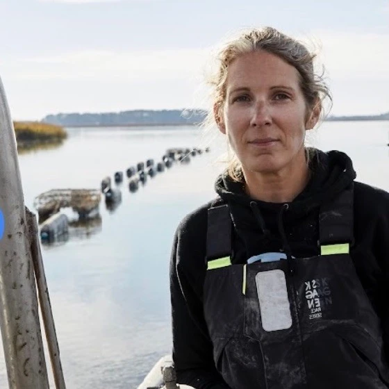 Single Lady oyster farm manager at Lady's Island Oyster lease
